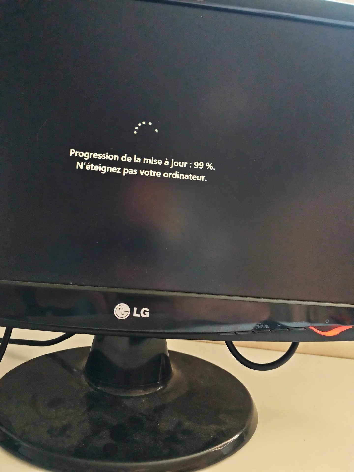 Mise à jour Windows bloquée à 99 %