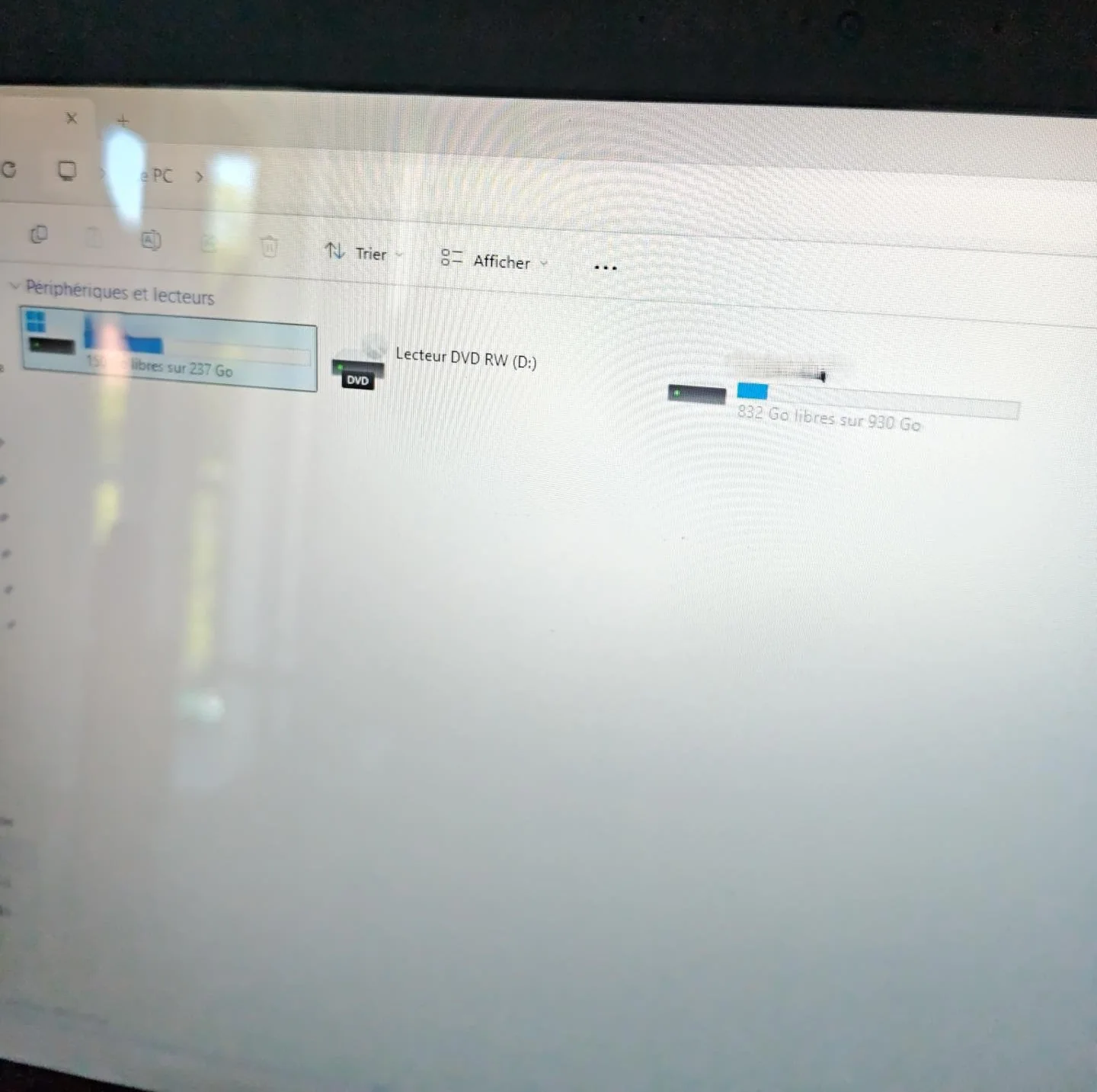 SSD système et disque de stockage visibles dans l'explorateur